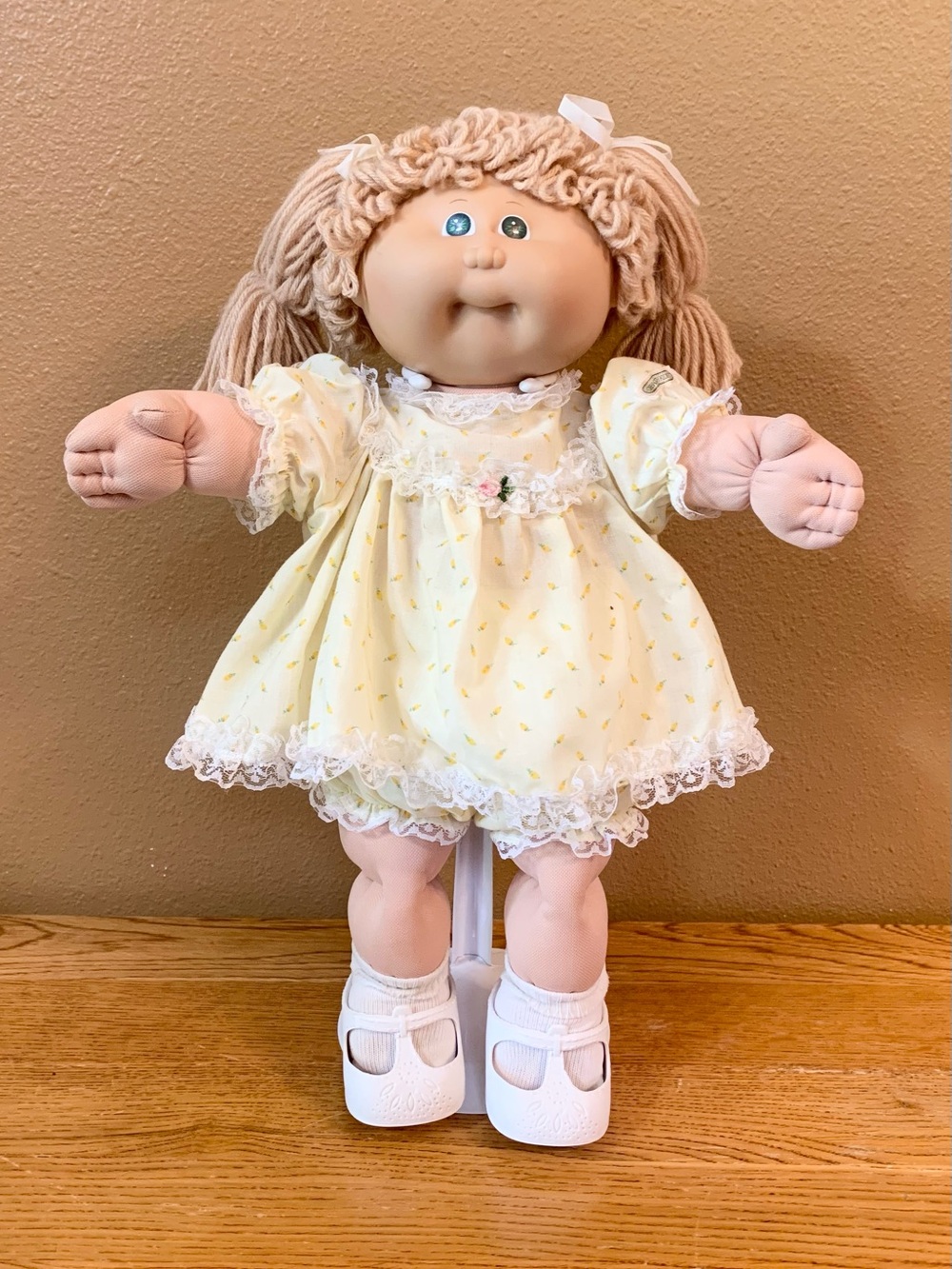 Vintage Cabbage Patch Kids Doll HM1 Girl KT Factory In Yellow Rosebud Dress